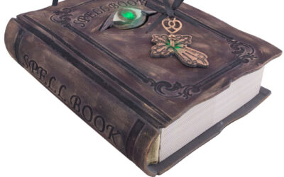 le grimoire magique – le livre magique qui comporte des pratiques mystique et la manipulation des plantes – témoignage